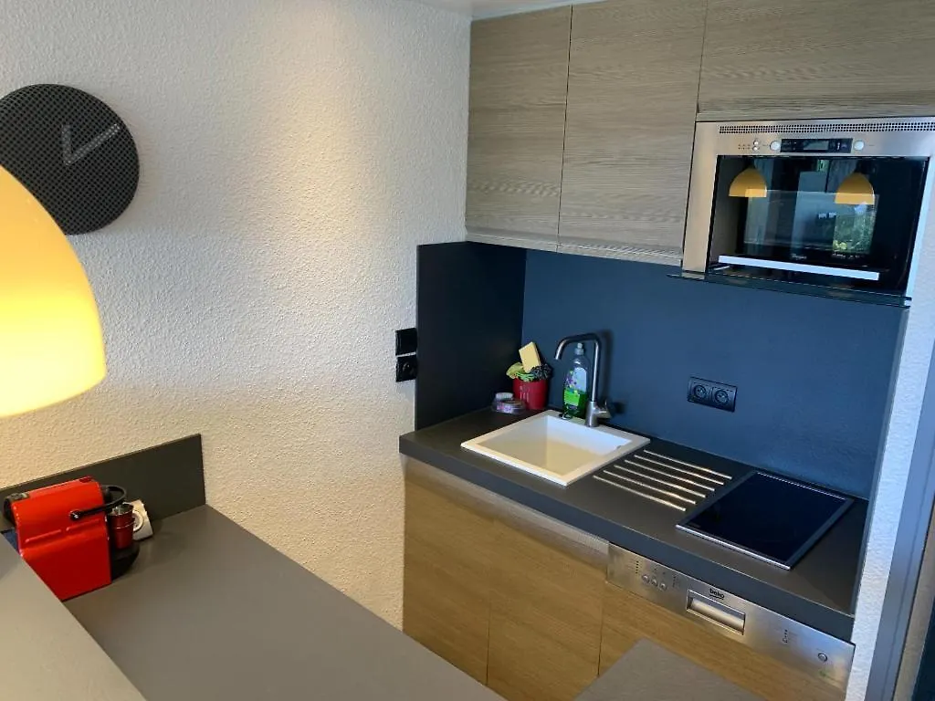 Apartment Antibes Secured Parc Velusine With Private Parking, Terrace, Pools And Tennis Courts.